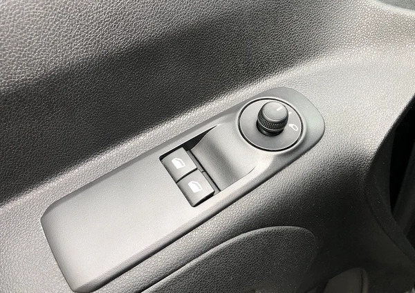 Toyota Proace City Verso cena 58900 przebieg: 167000, rok produkcji 2020 z Łódź małe 562
